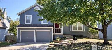Main picture of 18523 W 161st St