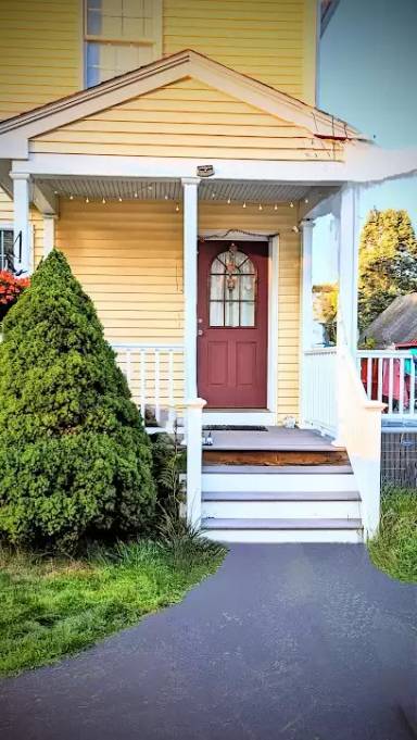 Main picture of 43 Nabnasset St