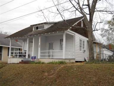 Main picture of 9 Linden Pt