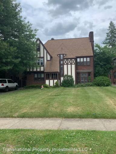 Main picture of 2885 Ludlow Rd