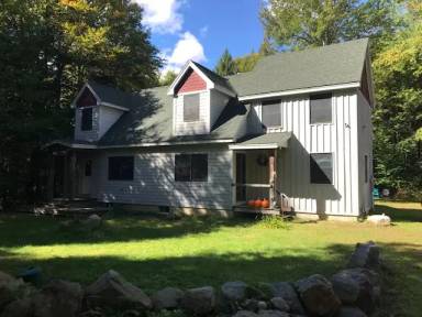 Main picture of 135 Covered Bridge Rd