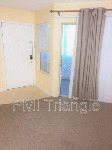 Main picture of 4907 Hollenden Dr