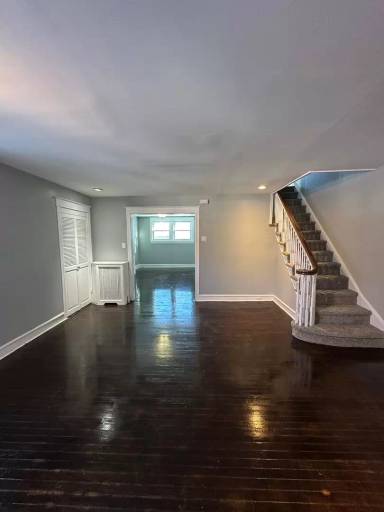 Main picture of 531 Larchwood Ave