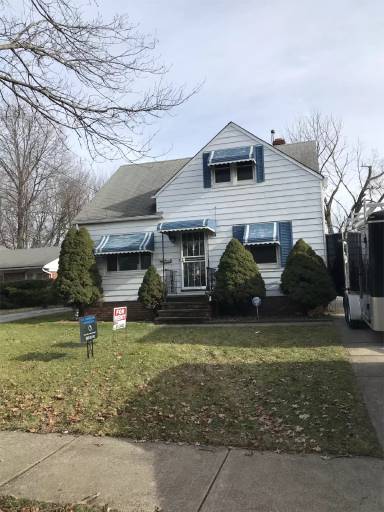 Main picture of 3791 E 149th St