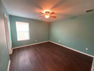 Main picture of 1353 Karok St
