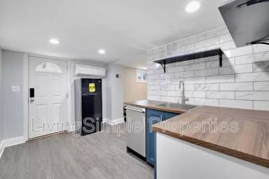 Main picture of 205 Charles St