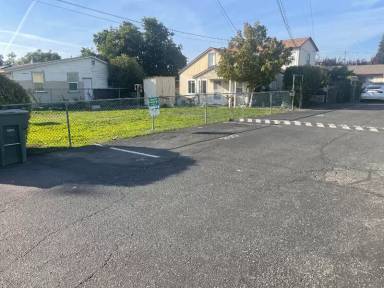 Main picture of 2027 W 133rd