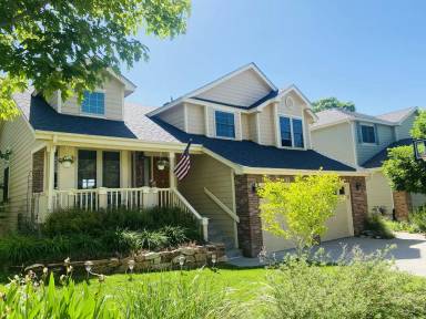 Main picture of 9765 Spring Hill St