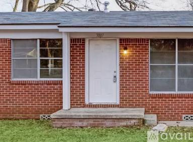 Main picture of 3007 Hollywood St