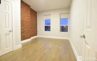 Main picture of 226 Pulaski St