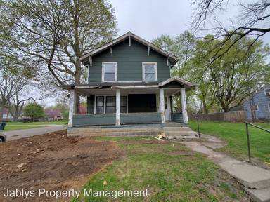 Main picture of 2002 Morton St