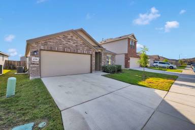 Main picture of 6906 Arid Way