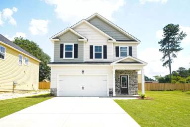 Main picture of 426 Matthew Ln