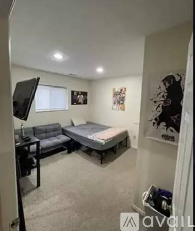 Main picture of 315 E 19th Ave