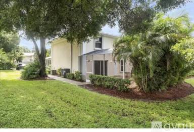 Main picture of 1536 N Lawnwood Cir