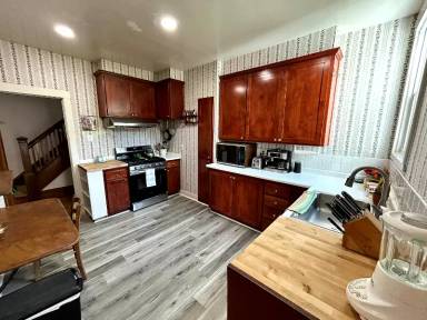 Main picture of 2127 Cabrillo St