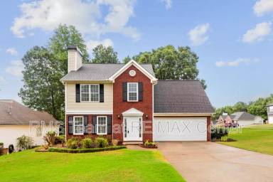 Main picture of 164 Eagle Glen Dr