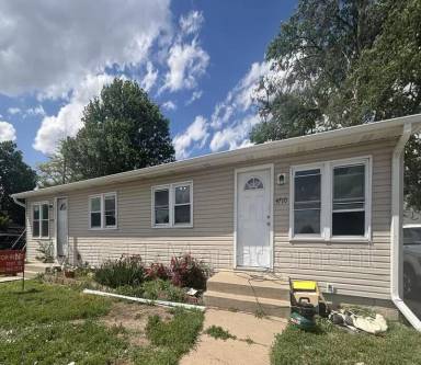 Main picture of 4710 Adams St