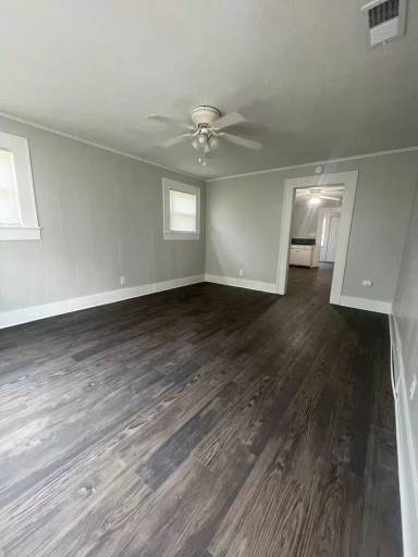Main picture of 501 Rockdale Dr