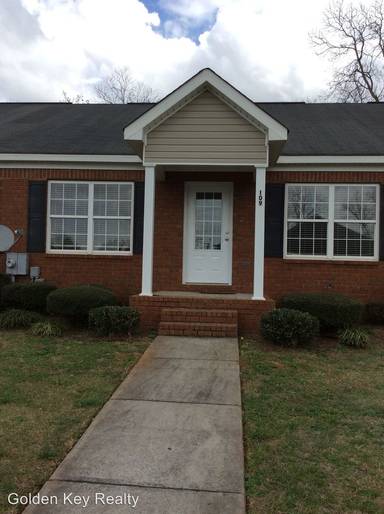 Main picture of 107 Northpointe Dr