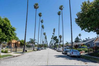 Main picture of 3833 2nd Ave