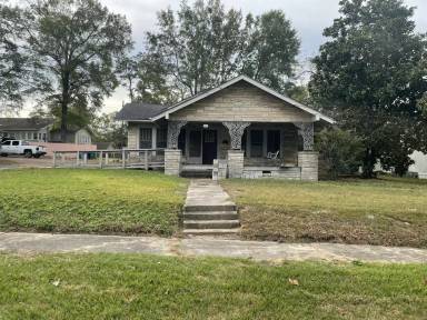 Main picture of 611 W Wesson St