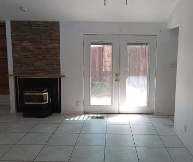 Main picture of 2924 Cutler Ave NE