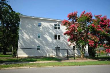 Main picture of 315 E Walnut St