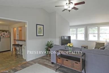 Main picture of 67 Brewster Rd