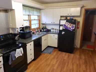 Main picture of 711 Midland Ave