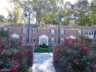 Main picture of 1245 Laskin Rd