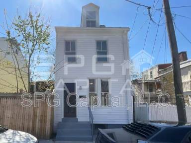 Main picture of 208 Liberty Ct