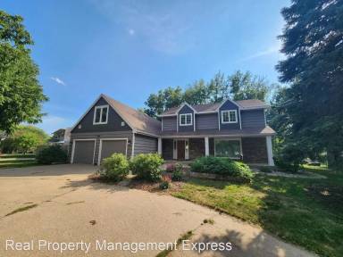 Main picture of 3801 S Slaten Park Dr