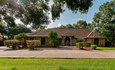 Main picture of 801 Murphy Ln