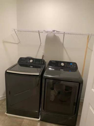 Main picture of 490 Church St