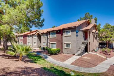 Main picture of Dolce by the Lakes