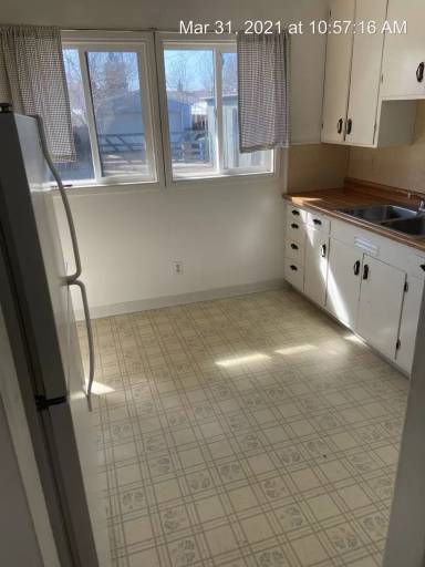 Main picture of 207 W Heroy Ave
