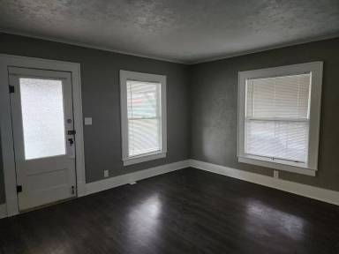 Main picture of 1135 S Armstrong St