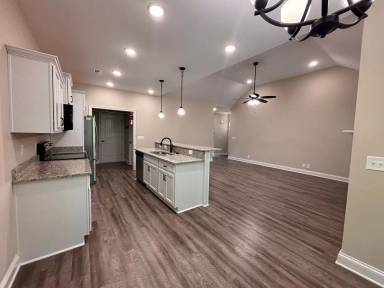 Main picture of 337 Chase Dr