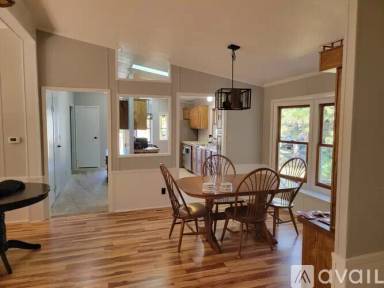 Main picture of 5115 Vinton Rd