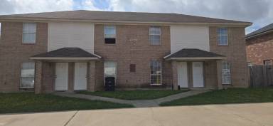 Main picture of 4406 Jeff Scott Dr