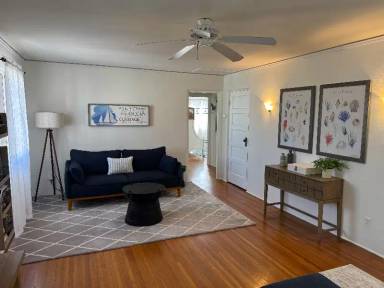 Main picture of 814 Encino Ln