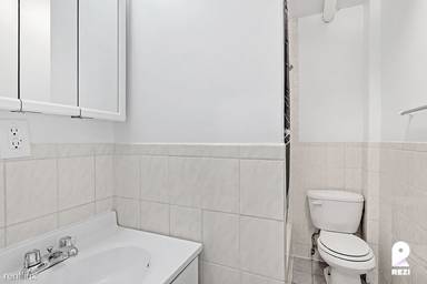 Main picture of 36 Arden St