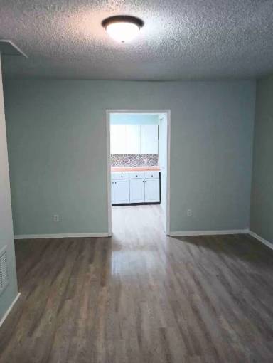 Main picture of 1204 W 27th St