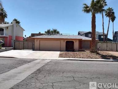 Main picture of 3031 Topaz St