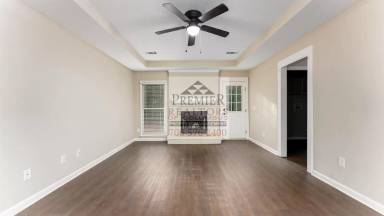 Main picture of 5317 Hurst Dr