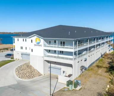 Main picture of 724 Stoney Point Trl