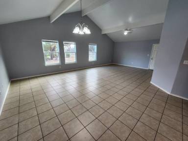 Main picture of 1006 Hidden Cove Trl