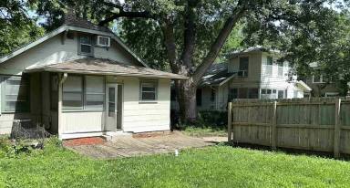Main picture of 1213 SW Plass Ave