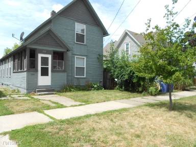 Main picture of 153 Lane Ave SW